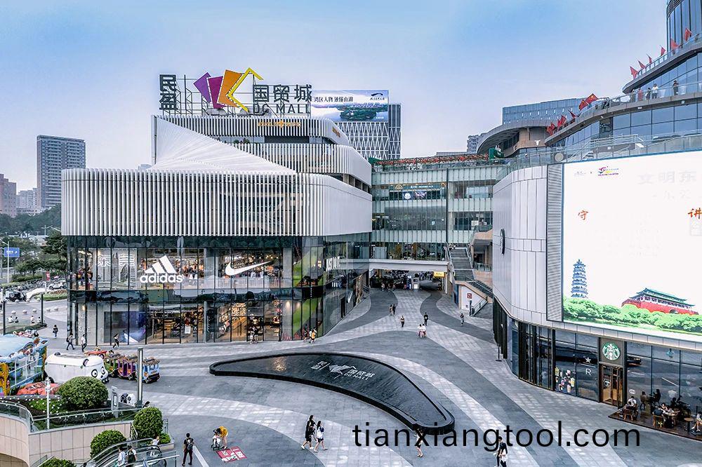 東(dong)莞民盈地(di)産國貿中心冷(leng)庫