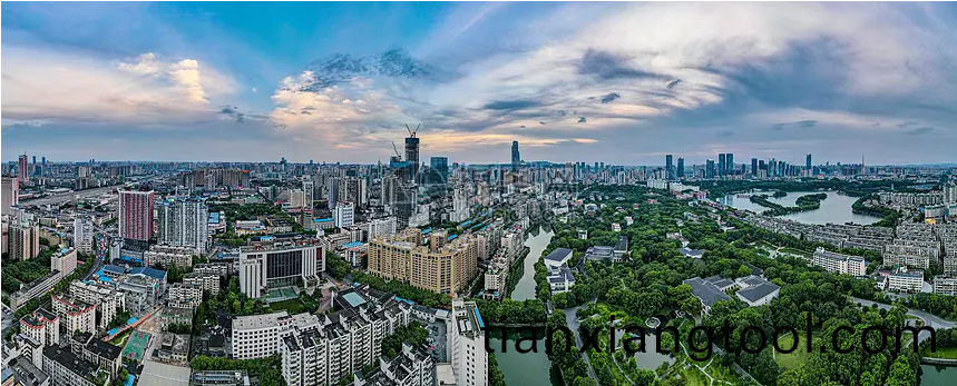 快意(yi)電(dian)梯(ti)，長(zhang)沙加裝梯市(shi)場(chang)中(zhong)堅力量！