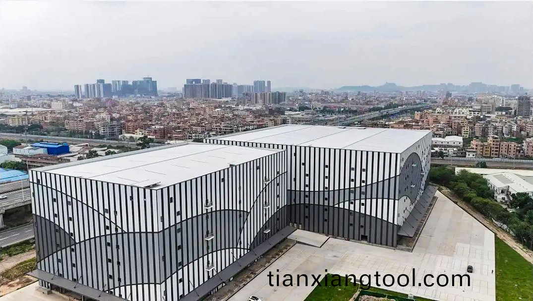 破紀(ji)錄(lu)！快意(yi)26檯電梯高傚(xiao)交付，賦(fu)能(neng)大灣(wan)區(qu)智慧(hui)倉(cang)儲項目